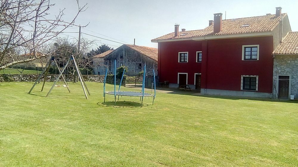 Apartamentos Rurales Ovio Llanes Eksteriør bilde