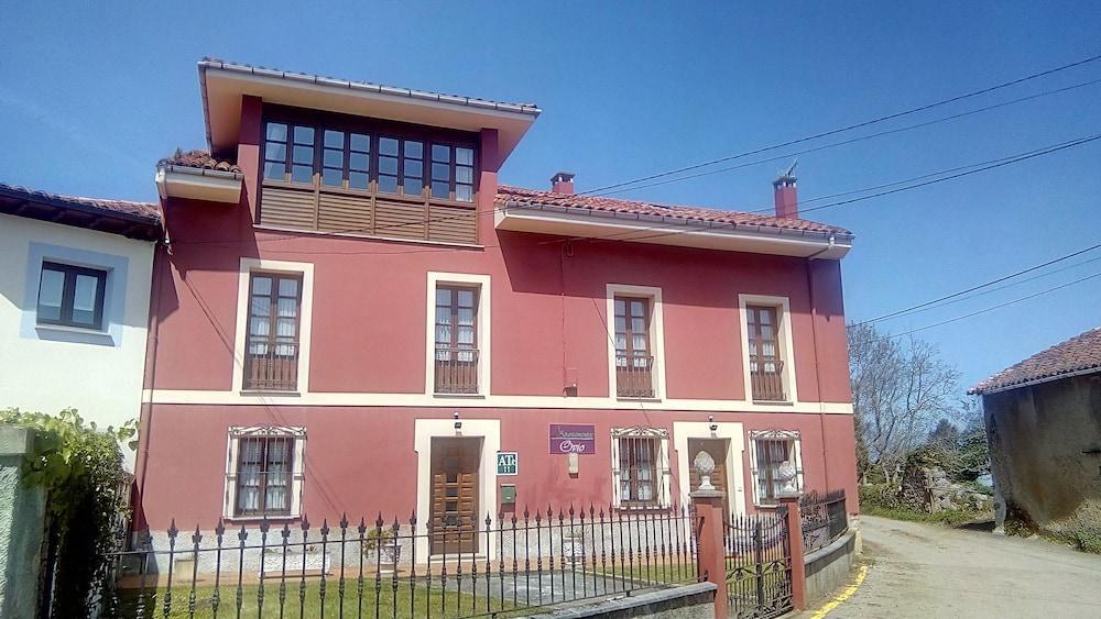Apartamentos Rurales Ovio Llanes Eksteriør bilde